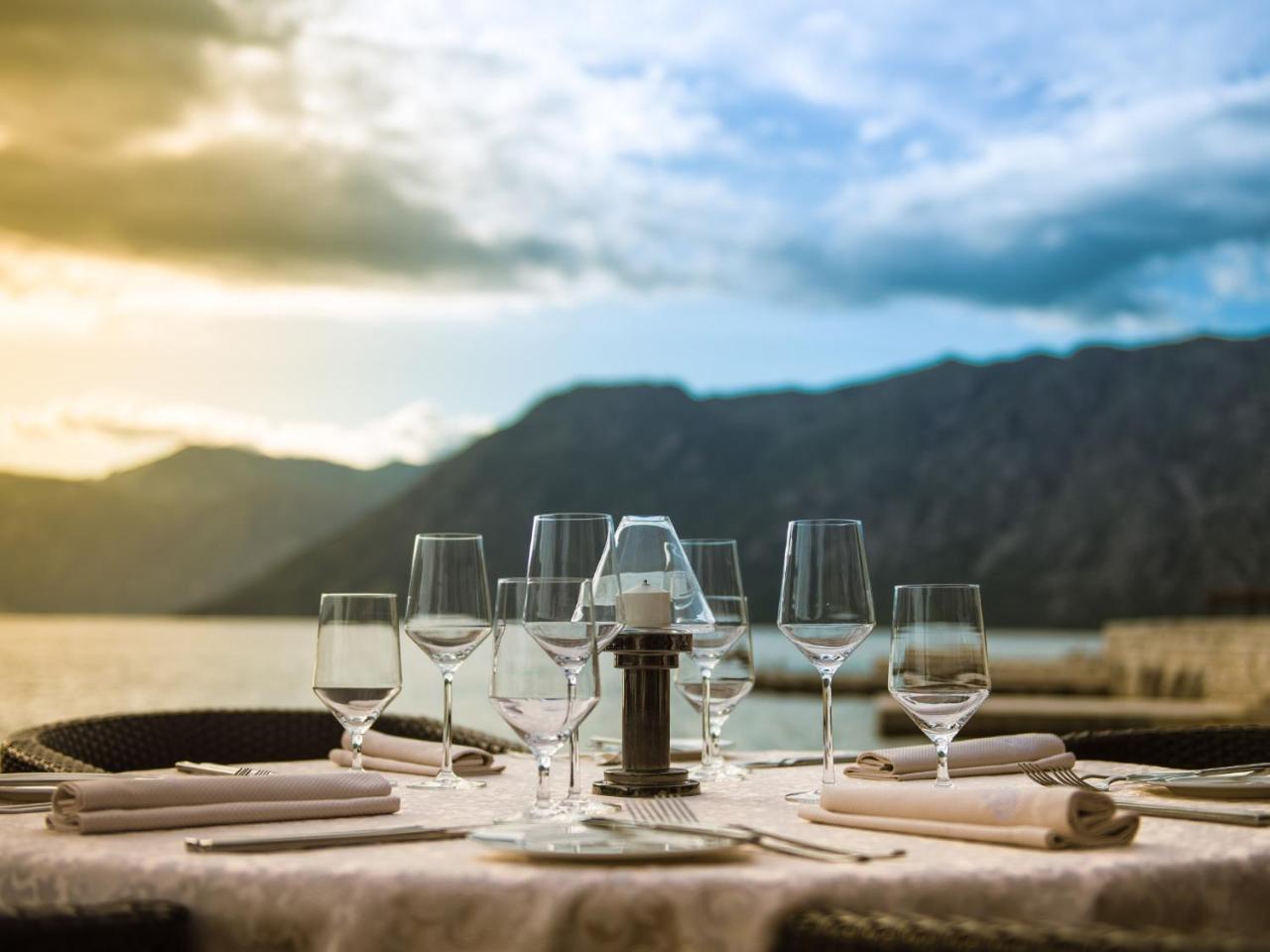 Hotel Forza Mare Kotor Exteriör bild